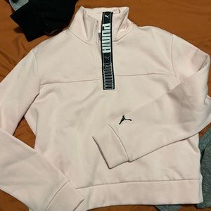 Puma crop quarter zip size medium